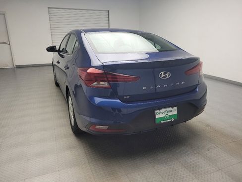 Used 2019 Hyundai Elantra SE FWD image 6