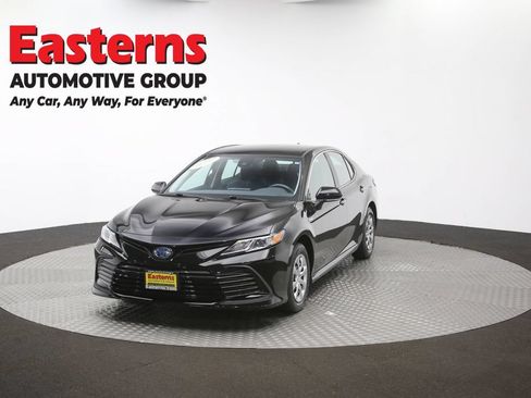Used 2021 Toyota Camry LE FWD image 49
