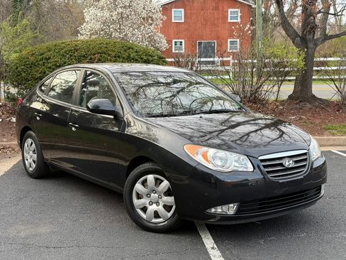 Used 2009 Hyundai Elantra GLS image 1
