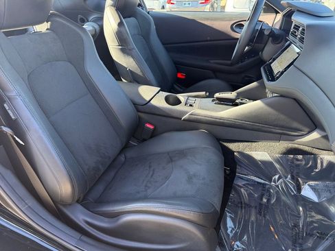 Used 2024 Nissan Z Performance w/ Floor Mat Package image 27