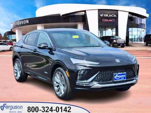 New 2025 Buick Envista Avenir image 1