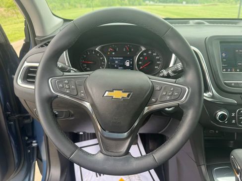 Used 2024 Chevrolet Equinox LT FWD image 30