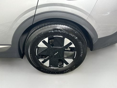 Used 2026 Kia Sportage LX FWD image 11