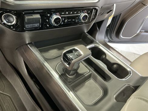 Used 2026 GMC Sierra 1500 SLT w/ SLT Premium Package image 18