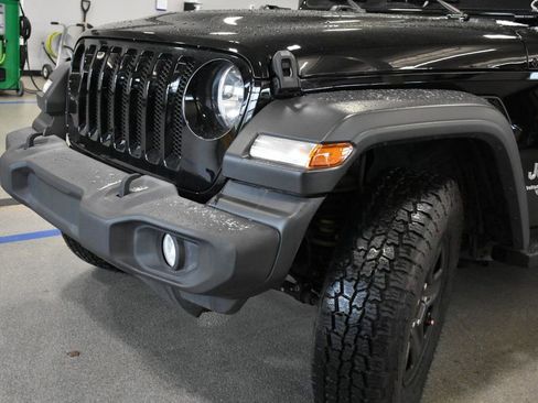 Used 2021 Jeep Wrangler Unlimited Sport image 12