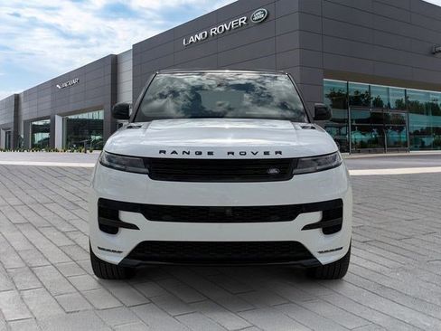 Used 2025 Land Rover Range Rover Sport Dynamic SE AWD/4WD image 8