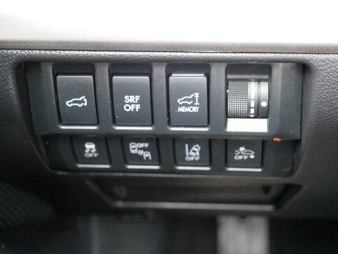 Used 2016 Subaru Outback 3.6R Limited AWD/4WD image 27