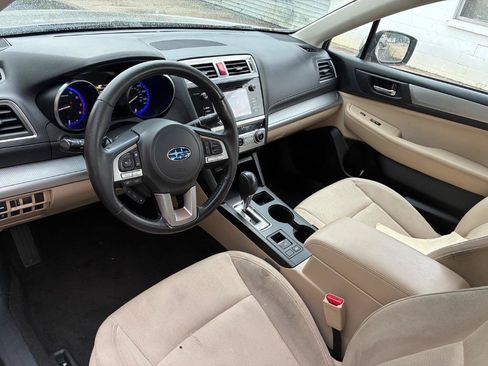 Used 2017 Subaru Legacy 2.5i Premium w/ Moonroof Package AWD/4WD image 11