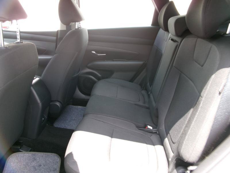 Used 2025 Hyundai Tucson SE FWD image 10