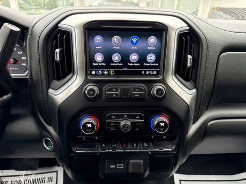 Used 2020 Chevrolet Silverado 1500 LT Trail Boss w/ Convenience Package image 18