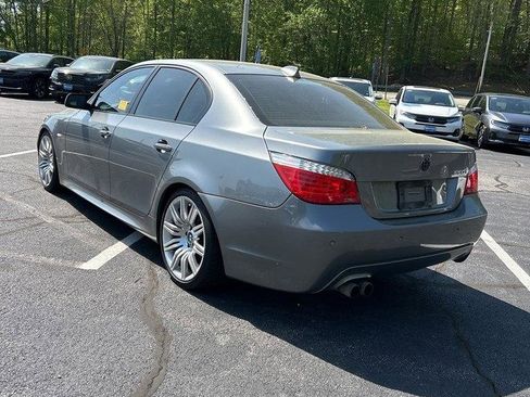 Used 2008 BMW 550i Sedan image 3