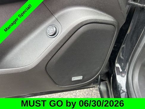 Used 2023 GMC Acadia Denali w/ Denali Ultimate Package AWD/4WD image 14