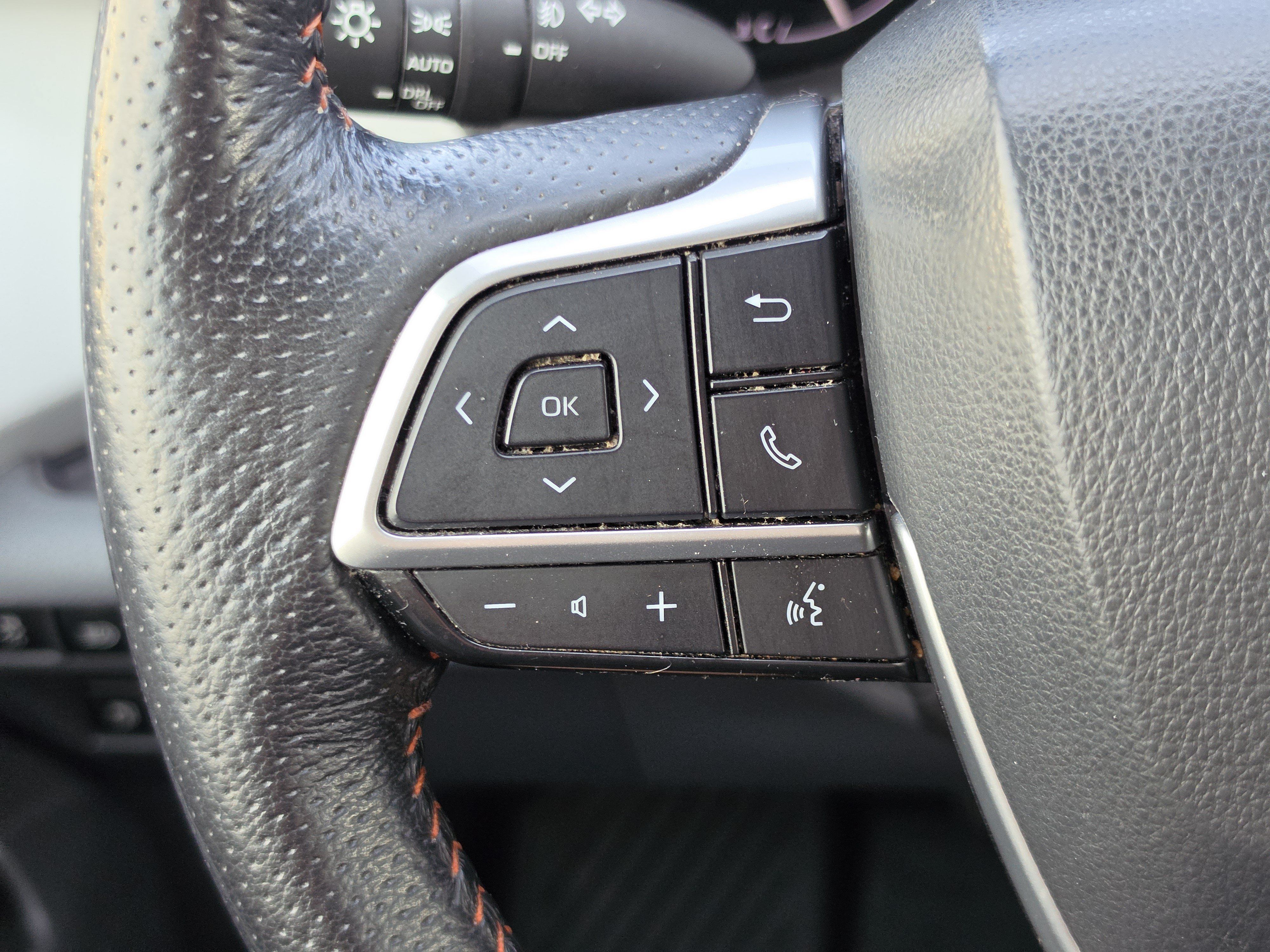 Used 2021 Toyota Sienna XSE w/ XSE Plus Package FWD image 19