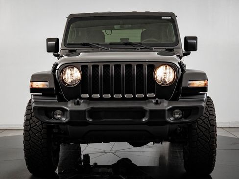 Used 2023 Jeep Wrangler Sport S image 2