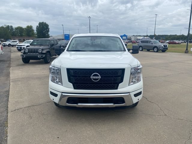 Used 2024 Nissan Titan SV w/ SV Convenience Package AWD/4WD image 9