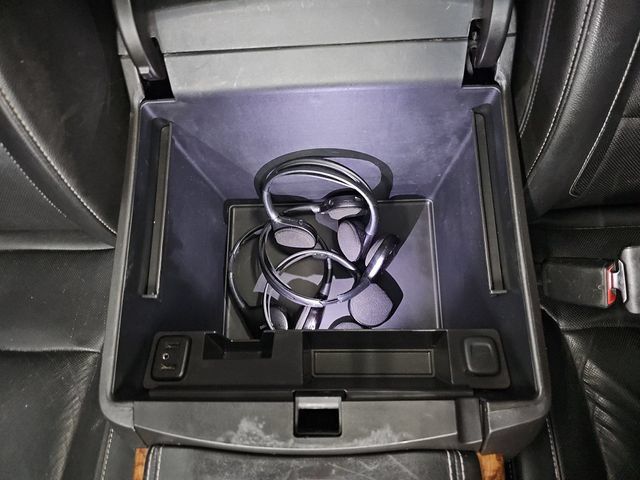 Used 2017 Chevrolet Suburban Premier AWD/4WD image 24