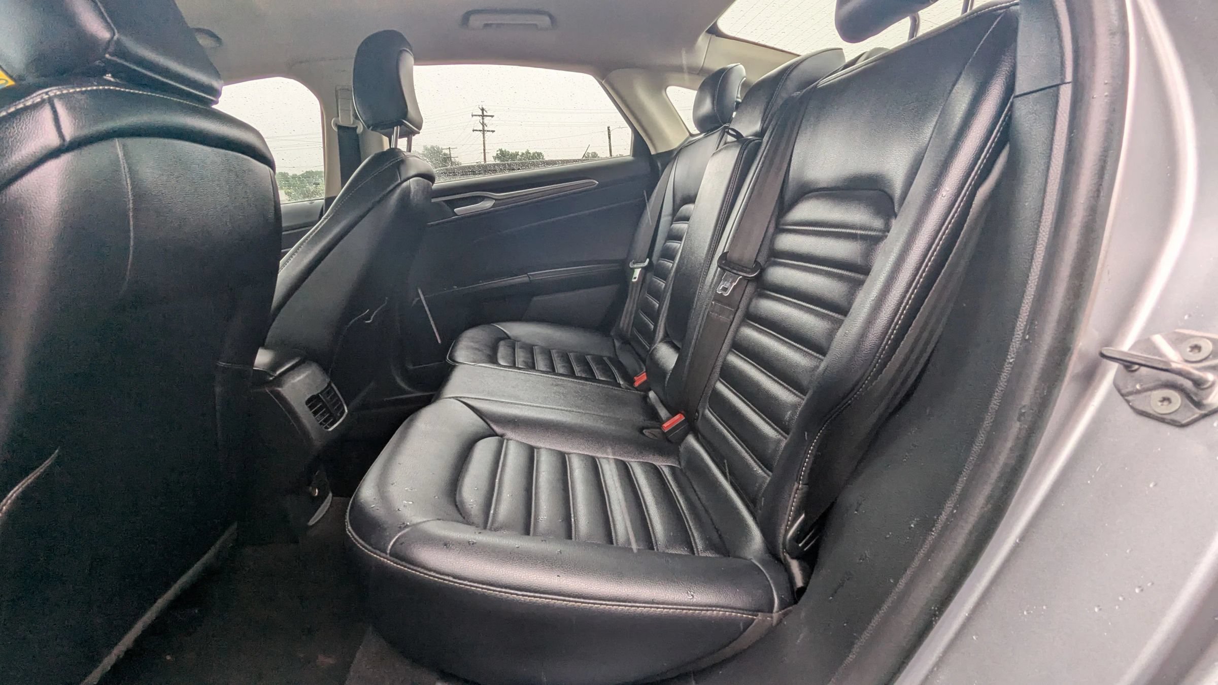 Used 2020 Ford Fusion SEL FWD image 10