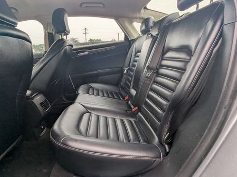 Used 2020 Ford Fusion SEL FWD image 10