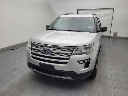 Used 2018 Ford Explorer XLT FWD image 15