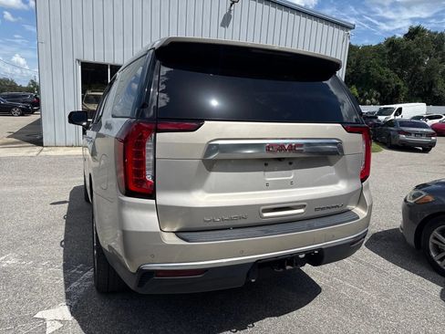 Used 2022 GMC Yukon Denali AWD/4WD image 14