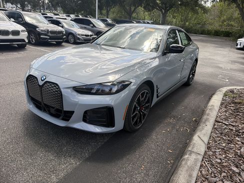 New 2026 BMW i4 eDrive40 w/ M Sport Package RWD image 4