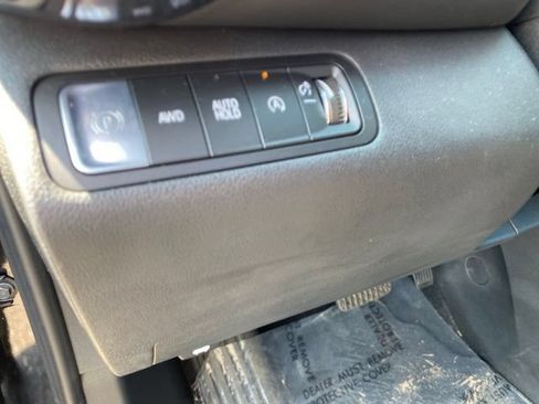 Used 2026 Chevrolet Equinox LT AWD/4WD image 18