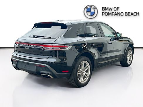 Used 2024 Porsche Macan Base image 7