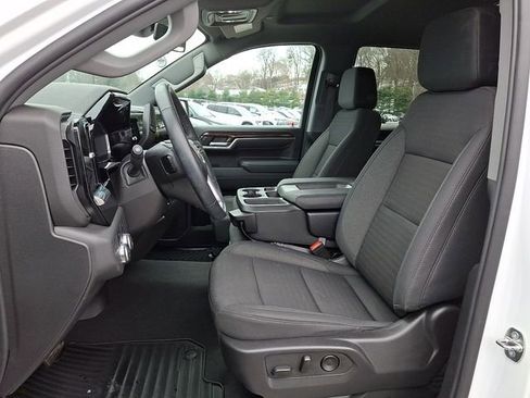 Used 2024 GMC Sierra 1500 Elevation image 18