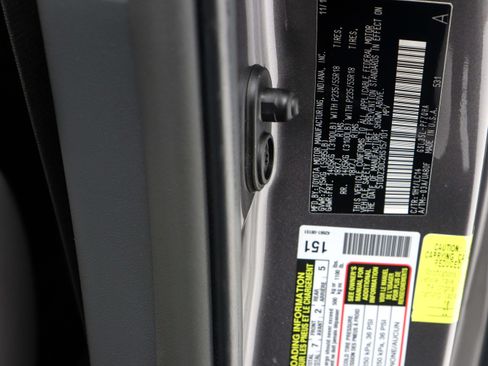 Used 2017 Toyota Sienna XLE AWD/4WD image 32
