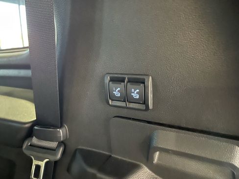 Used 2023 Toyota Sequoia Platinum image 37