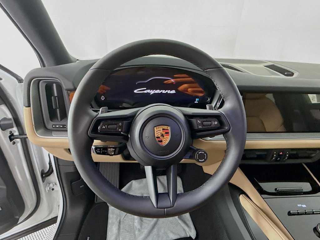 Certified 2026 Porsche Cayenne AWD/4WD image 12