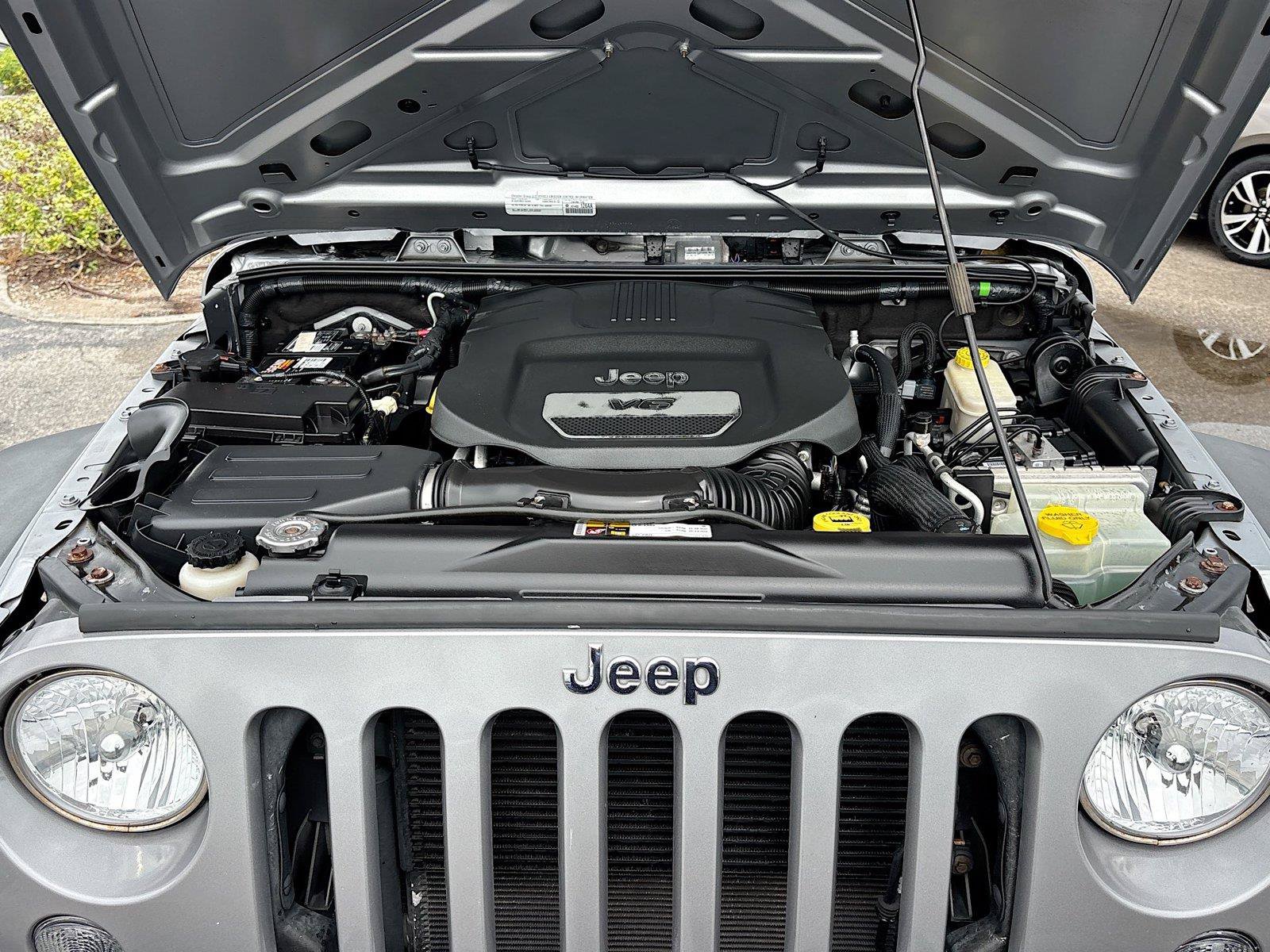 Used 2015 Jeep Wrangler Sport w/ Quick Order Package 24S AWD/4WD image 26