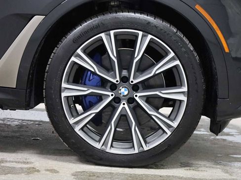 Used 2020 BMW X7 M50i w/ Executive Package image 12