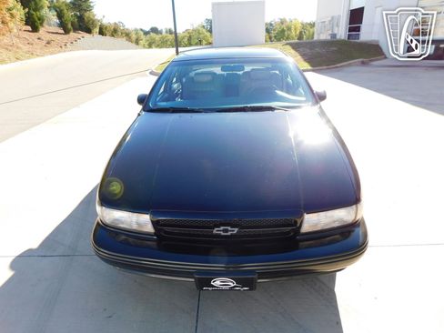 Used 1994 Chevrolet Impala SS image 6