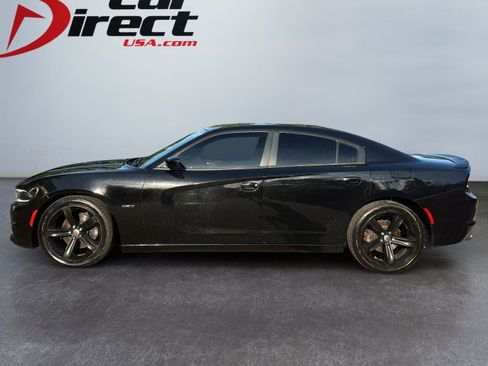 Used 2017 Dodge Charger R/T RWD image 7