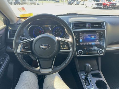 Used 2018 Subaru Outback 2.5i Limited image 44