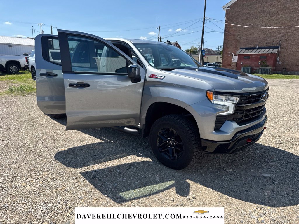Used 2025 Chevrolet Silverado 1500 LT Trail Boss w/ LT Trail Boss Premium Package AWD/4WD image 38