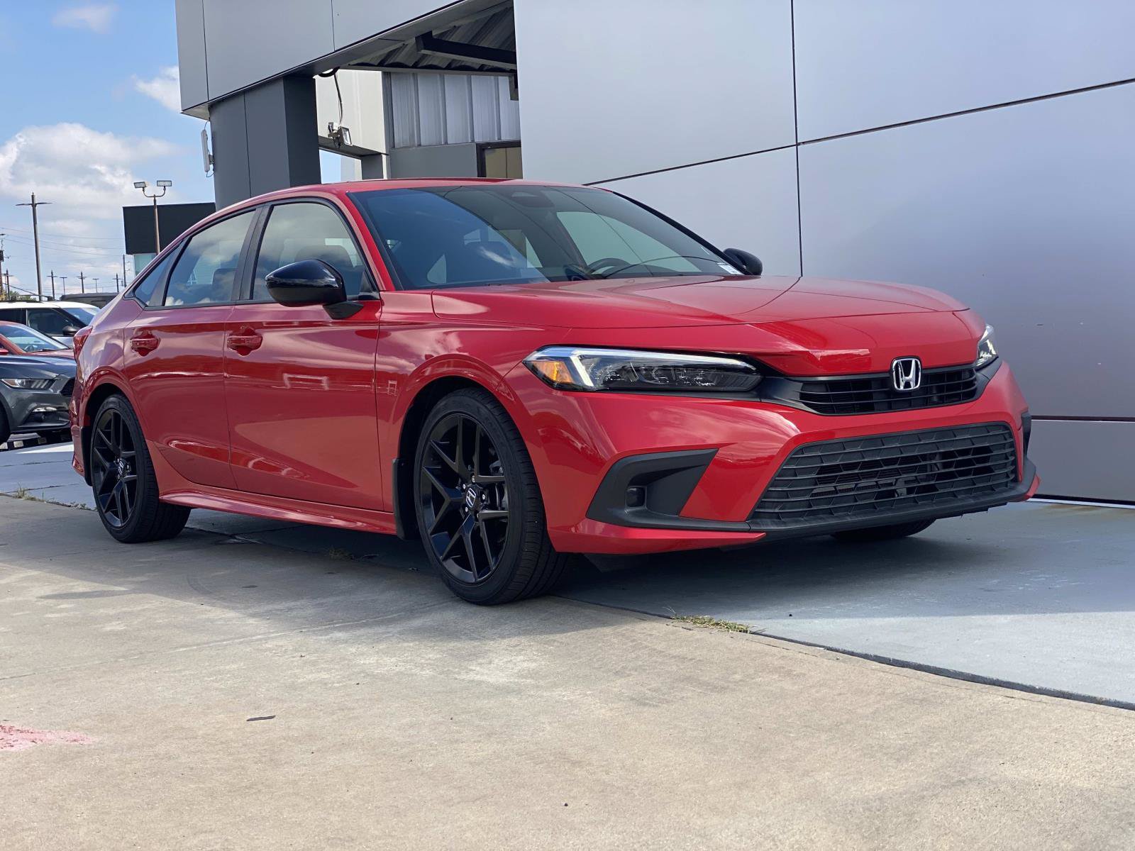 Used 2024 Honda Civic Sport image 2