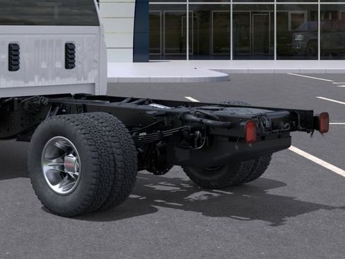 New 2026 GMC Sierra 3500 Pro AWD/4WD image 14