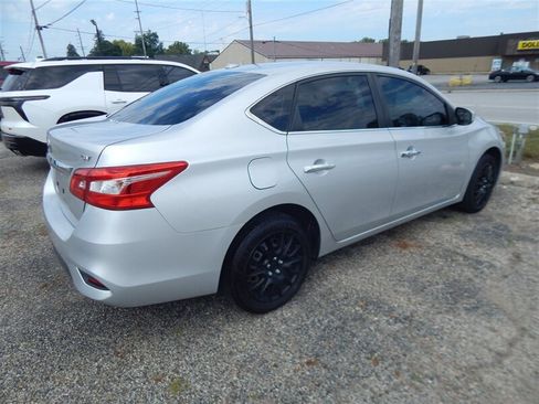 Used 2016 Nissan Sentra SV FWD image 8