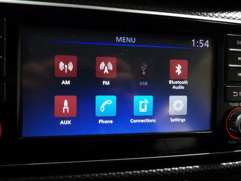Used 2020 Nissan Kicks S FWD image 17