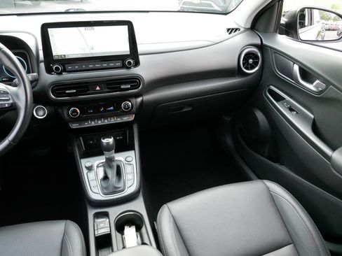Used 2023 Hyundai Kona Limited image 11