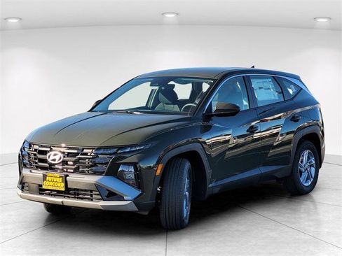 New 2026 Hyundai Tucson SE image 2