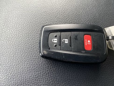 Certified 2025 Toyota RAV4 XLE image 31