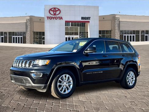 Used 2022 Jeep Grand Cherokee Laredo E image 2