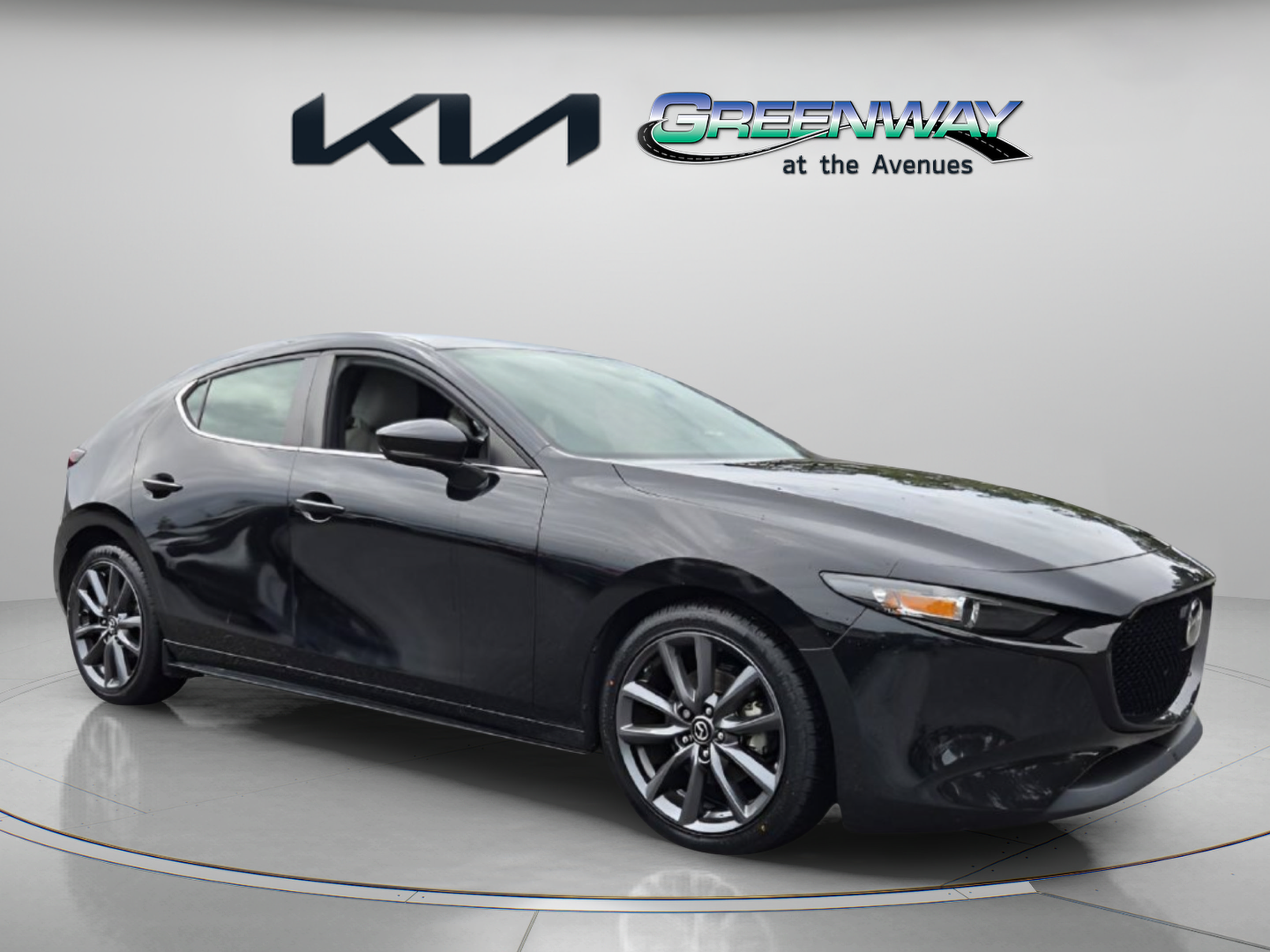 Used 2019 MAZDA MAZDA3 AWD Hatchback w/ Preferred Pkg image 1