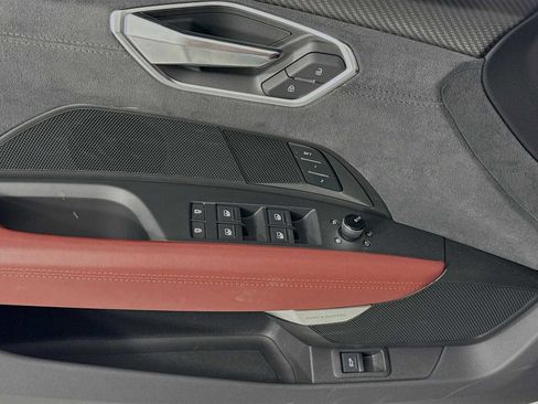 Used 2023 Audi e-tron GT Prestige image 11