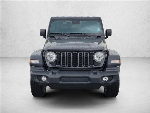 Used 2025 Jeep Wrangler Sport AWD/4WD image 2