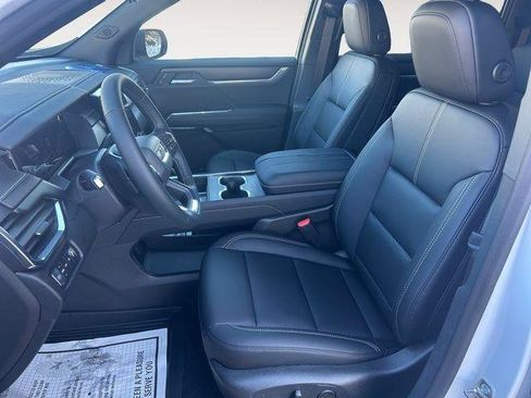 New 2026 GMC Acadia Elevation w/ Elevation Premium Package AWD/4WD image 9