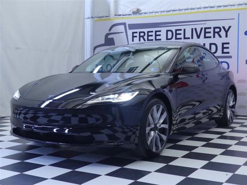 Used 2026 Tesla Model 3 AWD/4WD image 3
